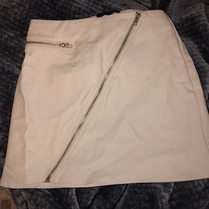Kendall and Kylie white faux leather skirt